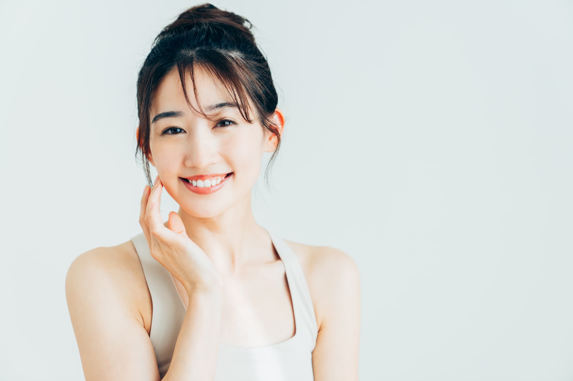 マウスピース矯正で綺麗な歯並びになった女性